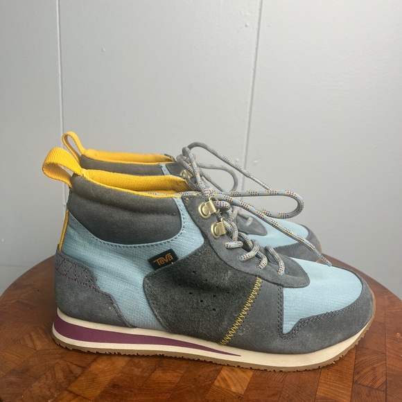 Teva  Women's Highside  '84 Mid Retro Sneakers Dark Shadow/Arona Size US 7.5 - Picture 1 of 11